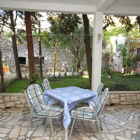 Apartment Pag 6467c